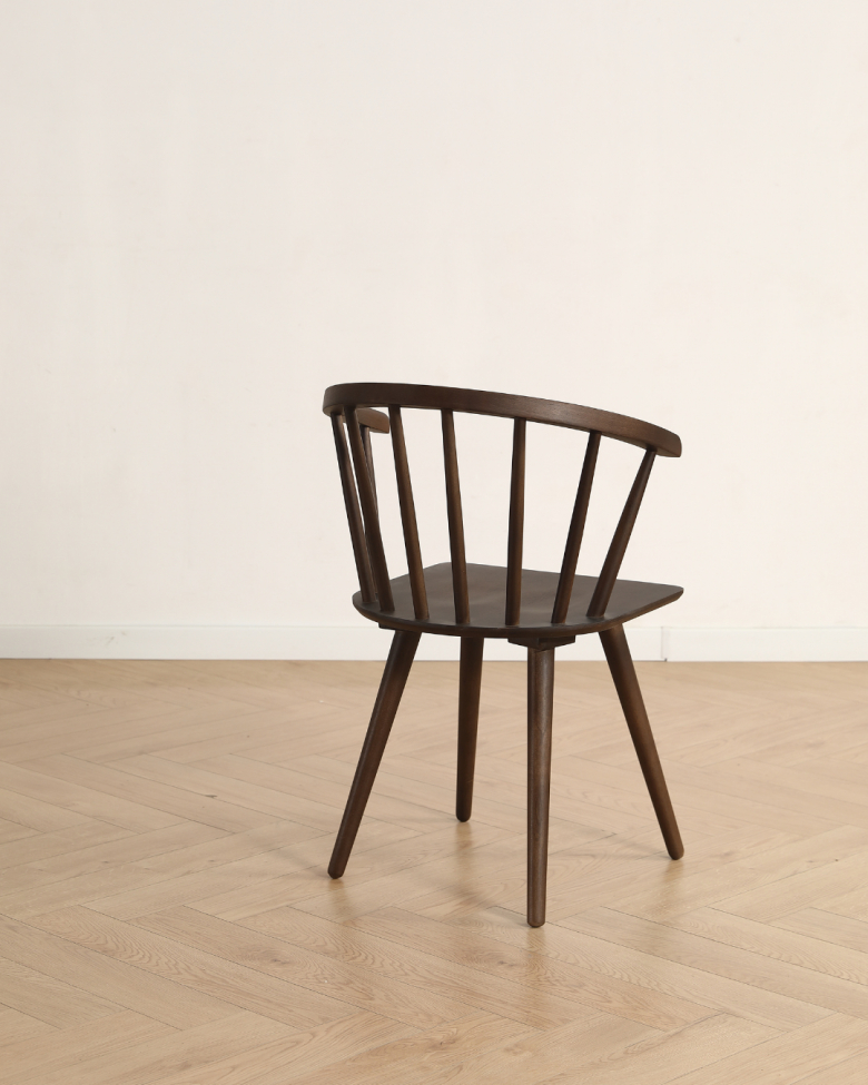 Vorsitzende 'Astrid' - Brown