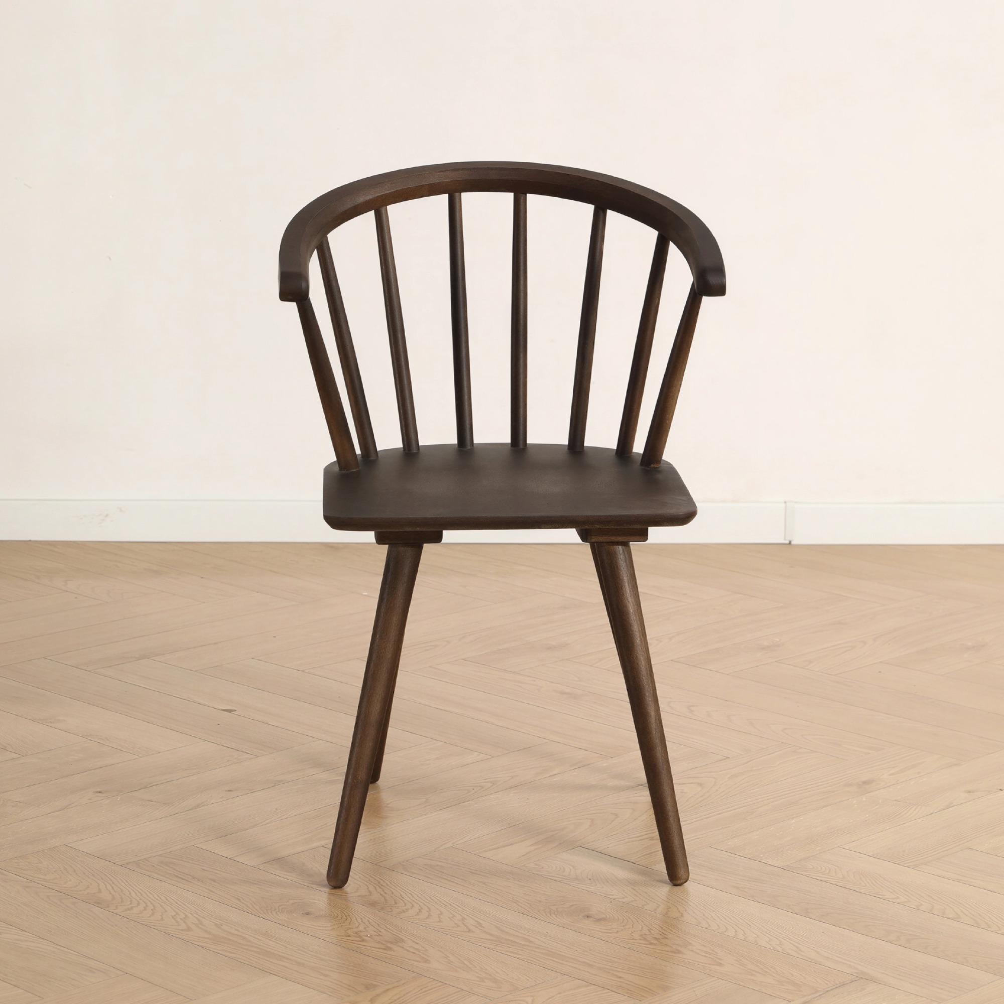 Vorsitzende 'Astrid' - Brown