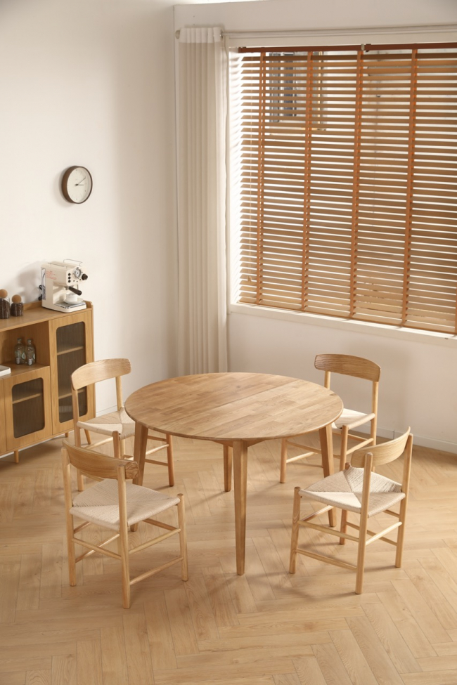 Esstisch 'Isola' rund 120 cm - Eiche