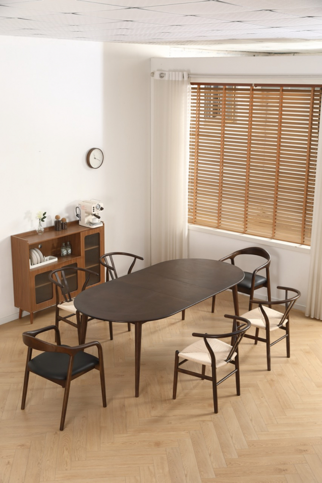 Esstisch 'Avora' - Nussbaum