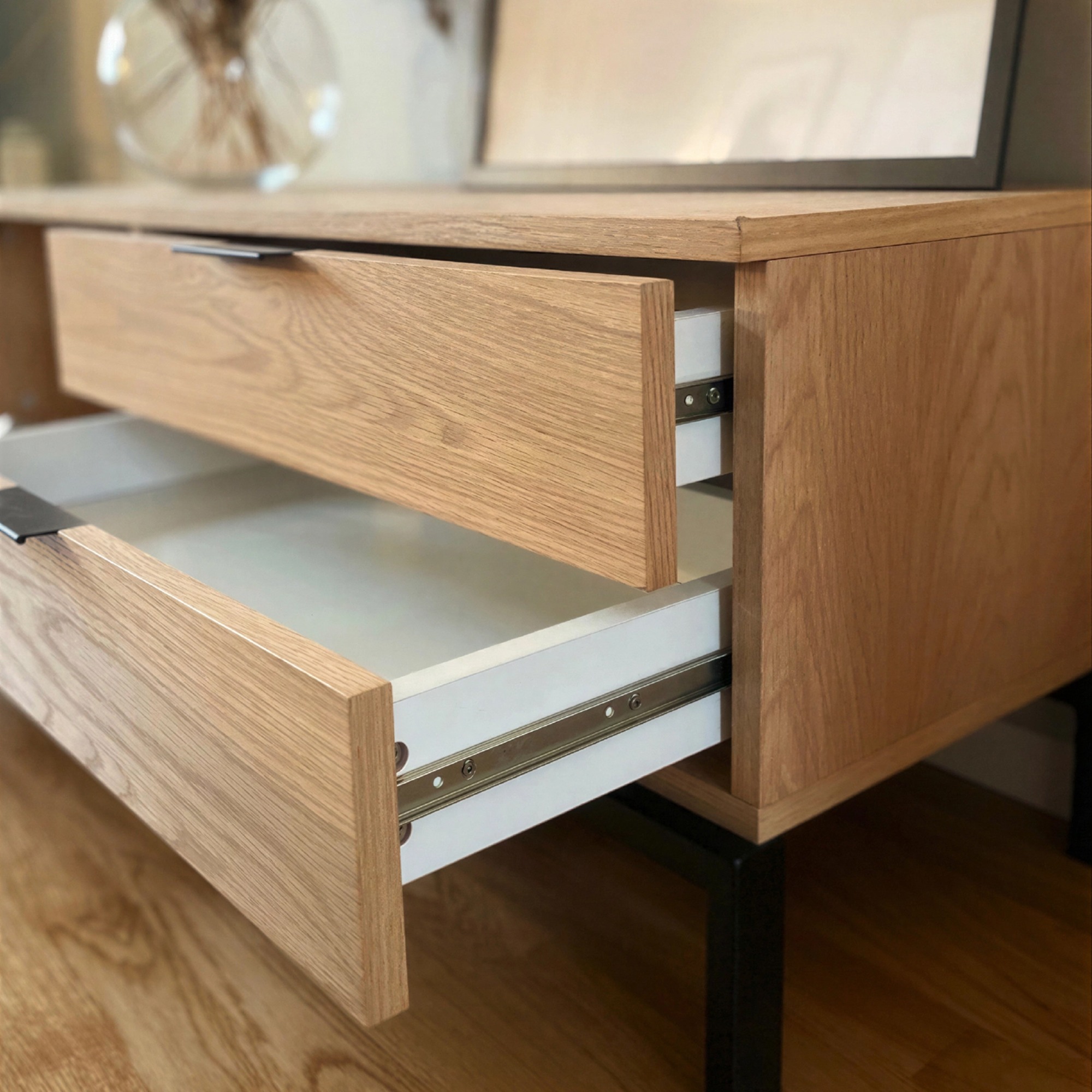 TV-Bank 'Grant' - Eiche/Eisen