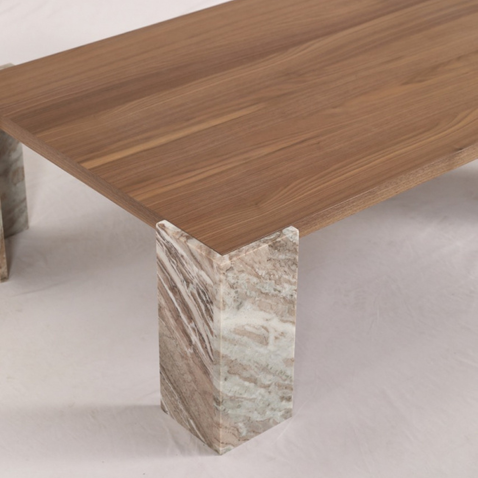 Couchtisch 'Monte' 115x75cm – Nussbaum