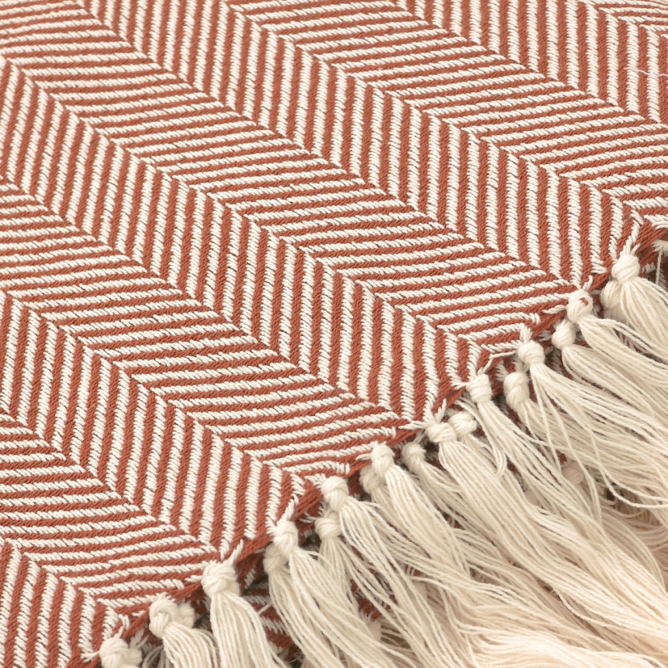 Baumwolldecke 'Denisa Fishbone' 130 x 170 cm – Braun/Weiß