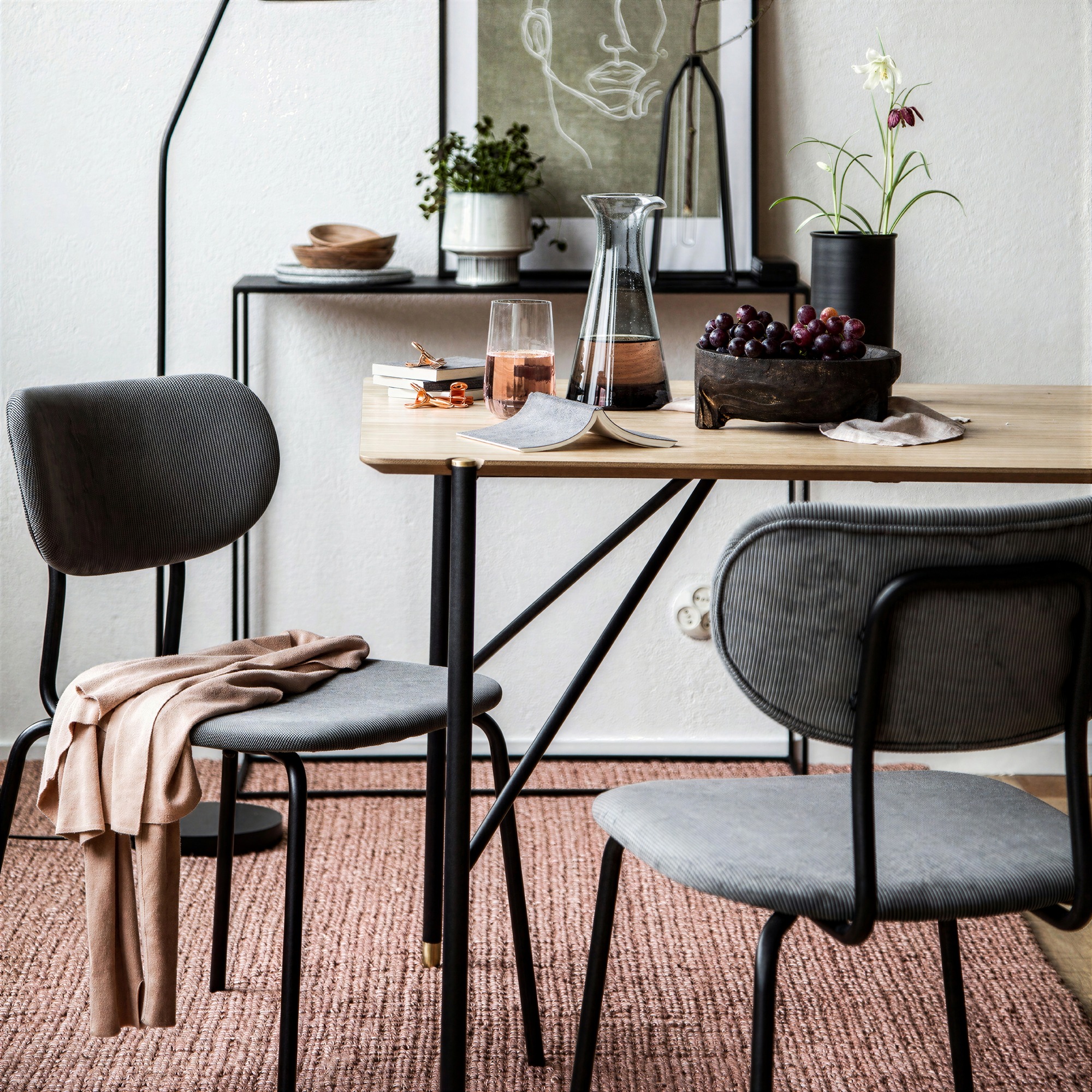  Essgruppe 'Kungsholmen Hornstull' - 1 Tisch & 4 Stühle