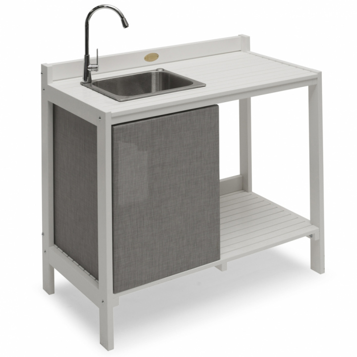 Hillerstorp in der Gruppe Tische bei Reforma (1517077)