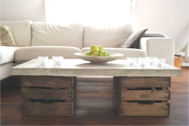 Betontisch in der Gruppe bei Reforma (3001-Concrete-REF-M)