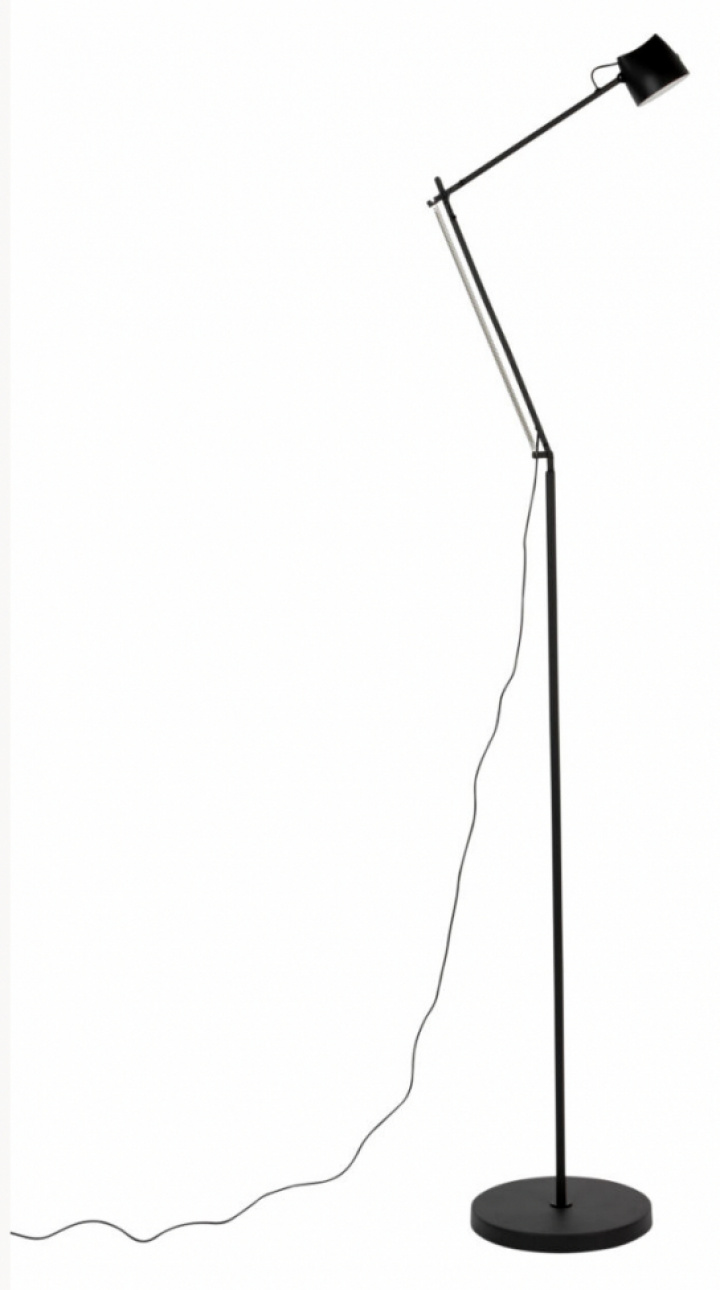 Stehleuchte \'Logan\' - Schwarz in der Gruppe Beleuchtung / Lampen / Stehleuchten bei Reforma (5100122)