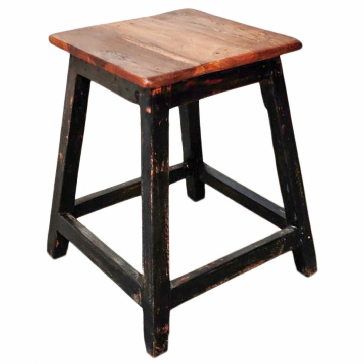 Holzhocker mit schwarzen Beinen - Natur
