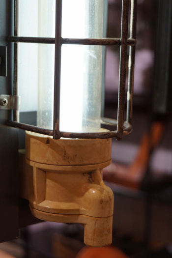 Industrielampe - Vintage / fluoreszierend